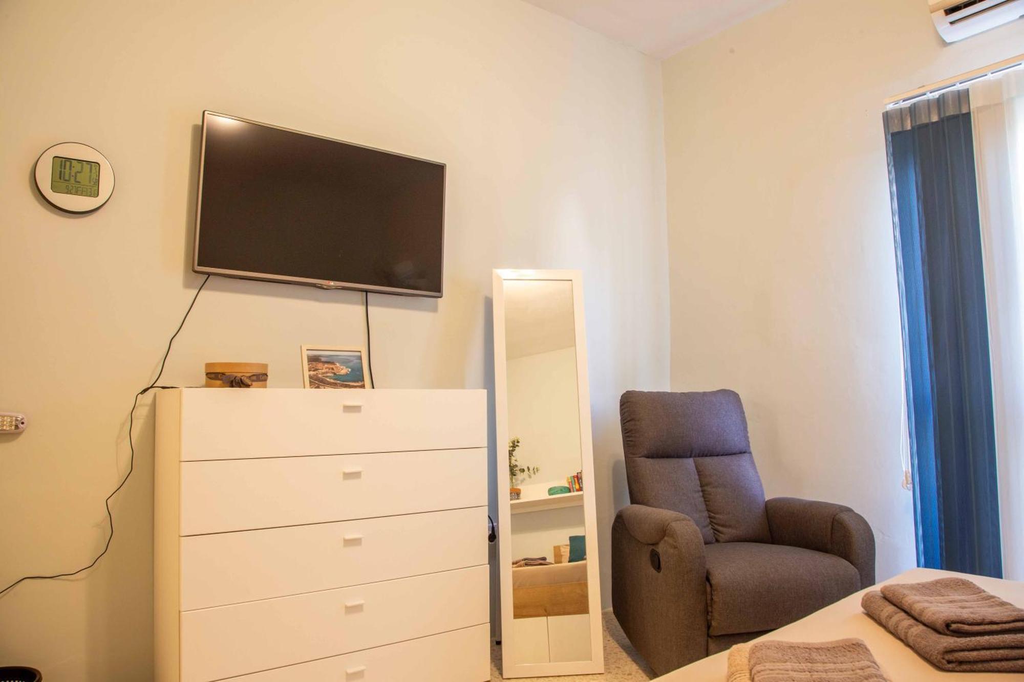 Spacious, Modern 3 Bedroom Apartment - Сент-Полс-Бей Экстерьер фото