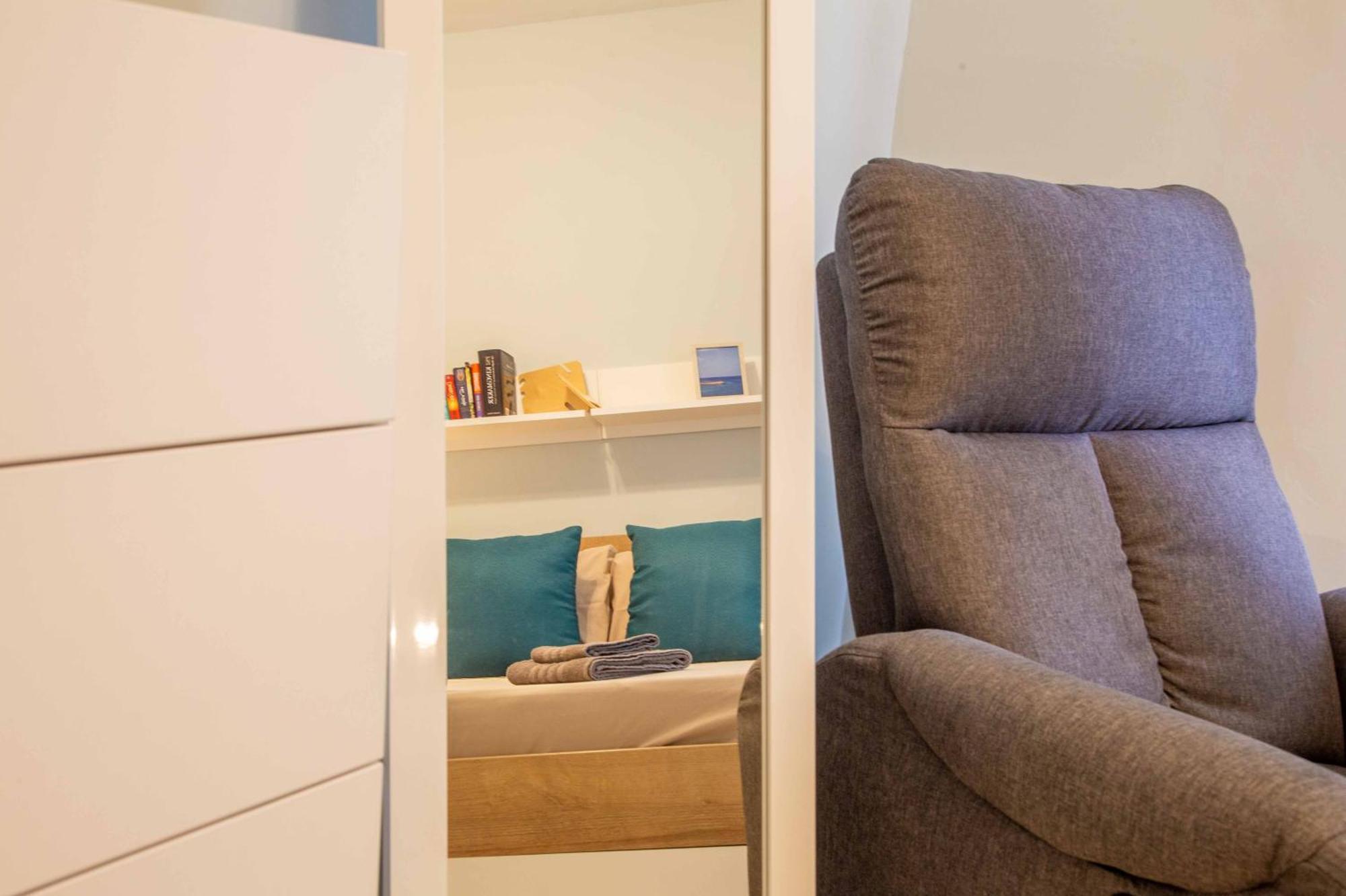 Spacious, Modern 3 Bedroom Apartment - Сент-Полс-Бей Экстерьер фото